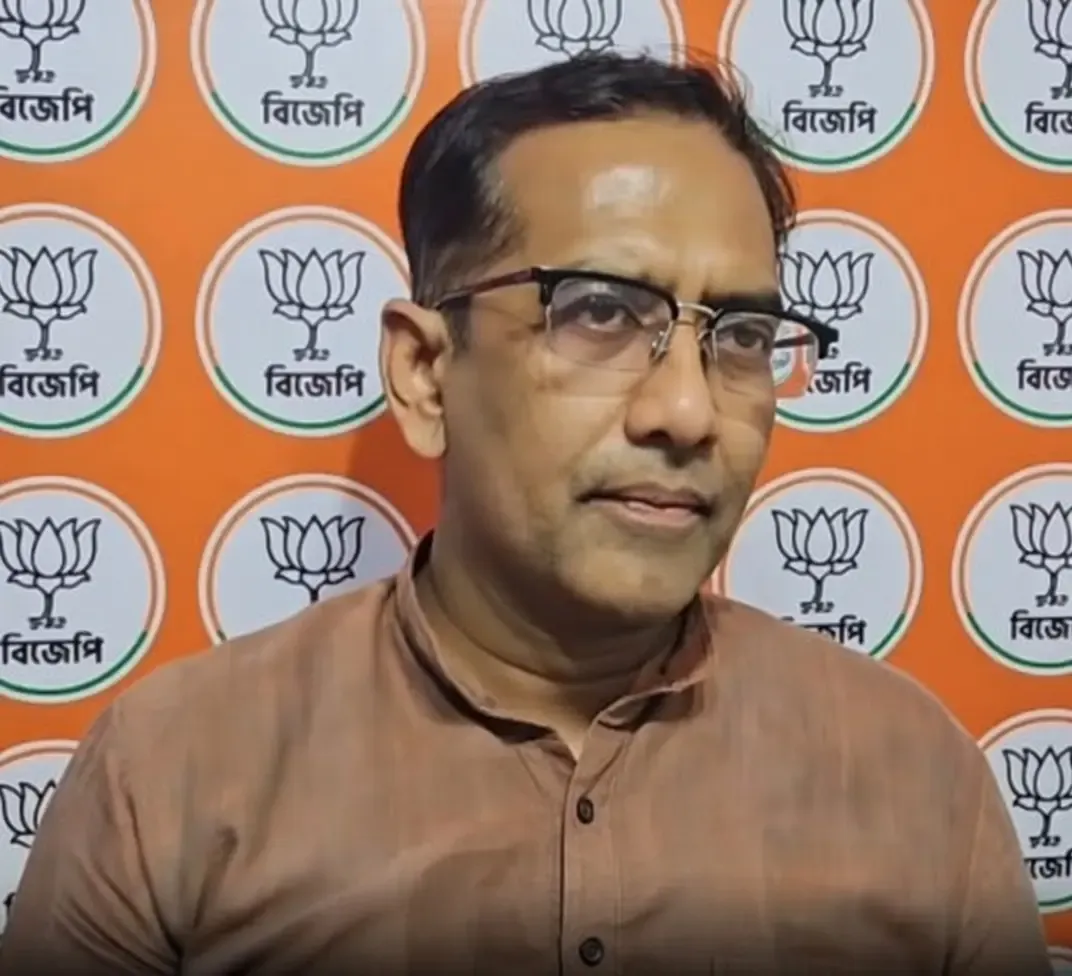 क्या सीईसी दिल्ली से निर्देश देने के बजाय बंगाल में आकर जमीनी हालात देखेंगे?: देबजीत सरकार