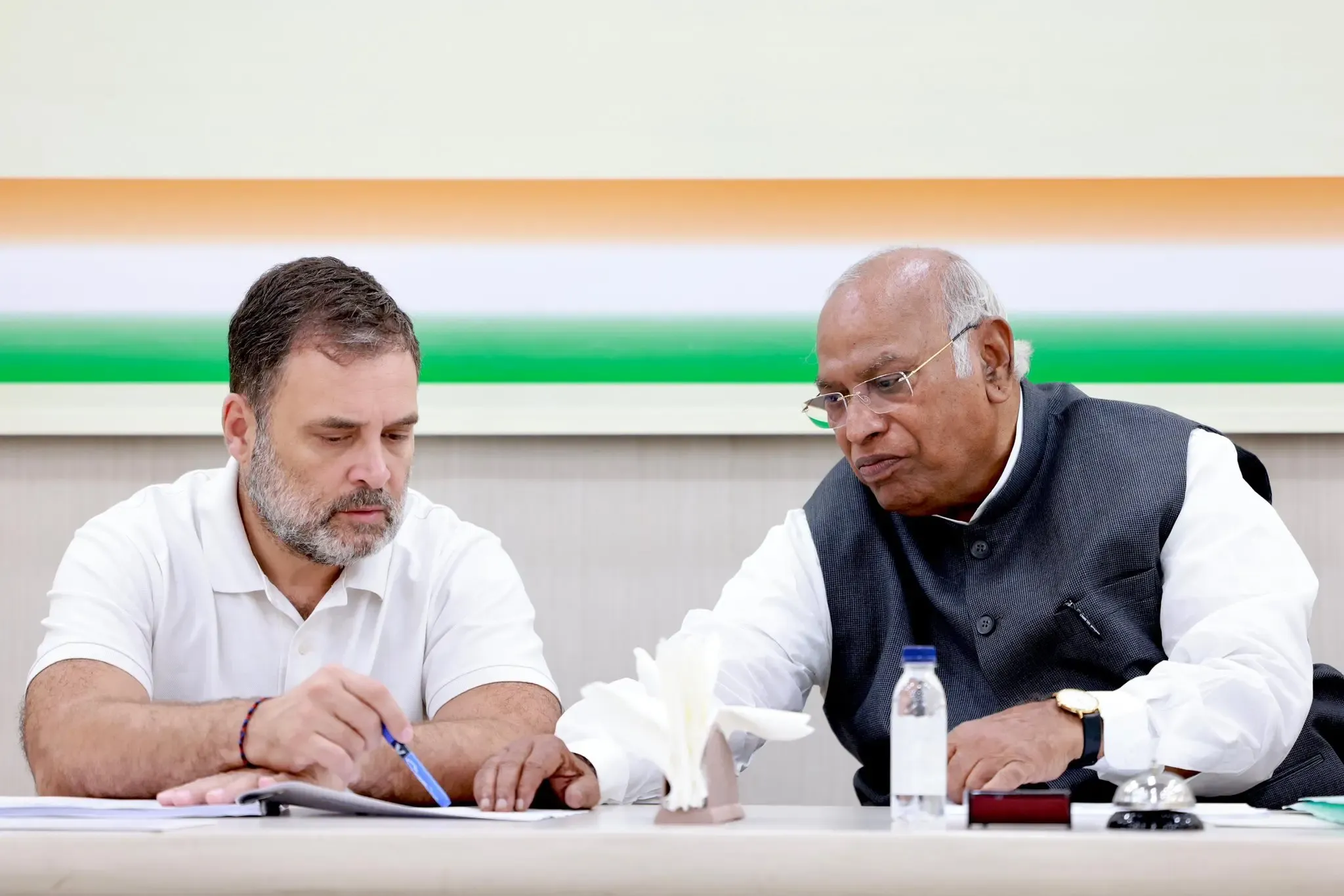 Congress picks Kerala CM: High-stakes talks at Kharge's residence begin