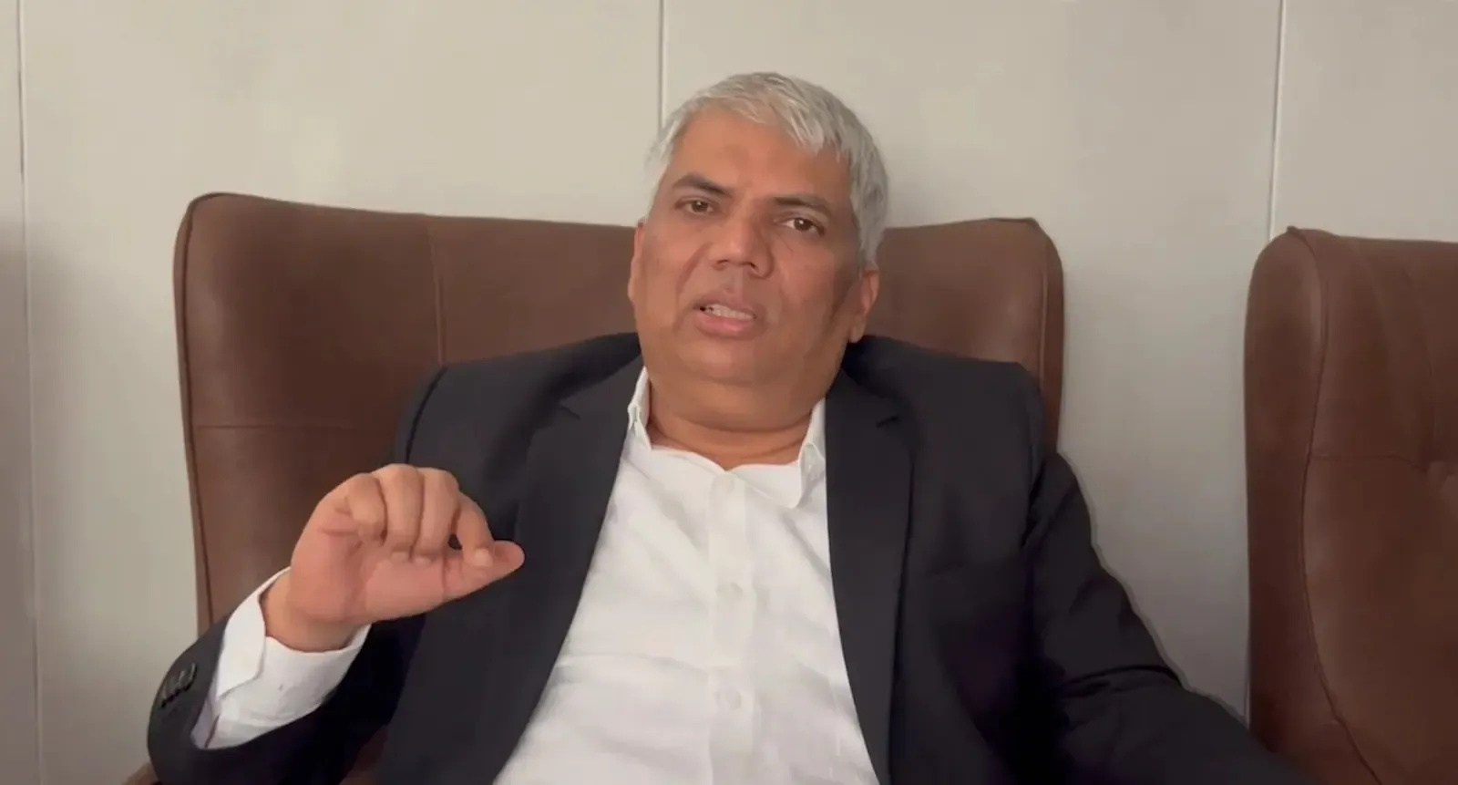 दिशा सालियान केस: वकील नीलेश ओझा का दावा — नए सरकारी रिकॉर्ड मिले, सीबीआई से जांच तेज करने की मांग