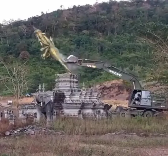 Is the Demolition of a Hindu Deity Statue an Act of Disrespect During Thai-Cambodia Border Clashes?