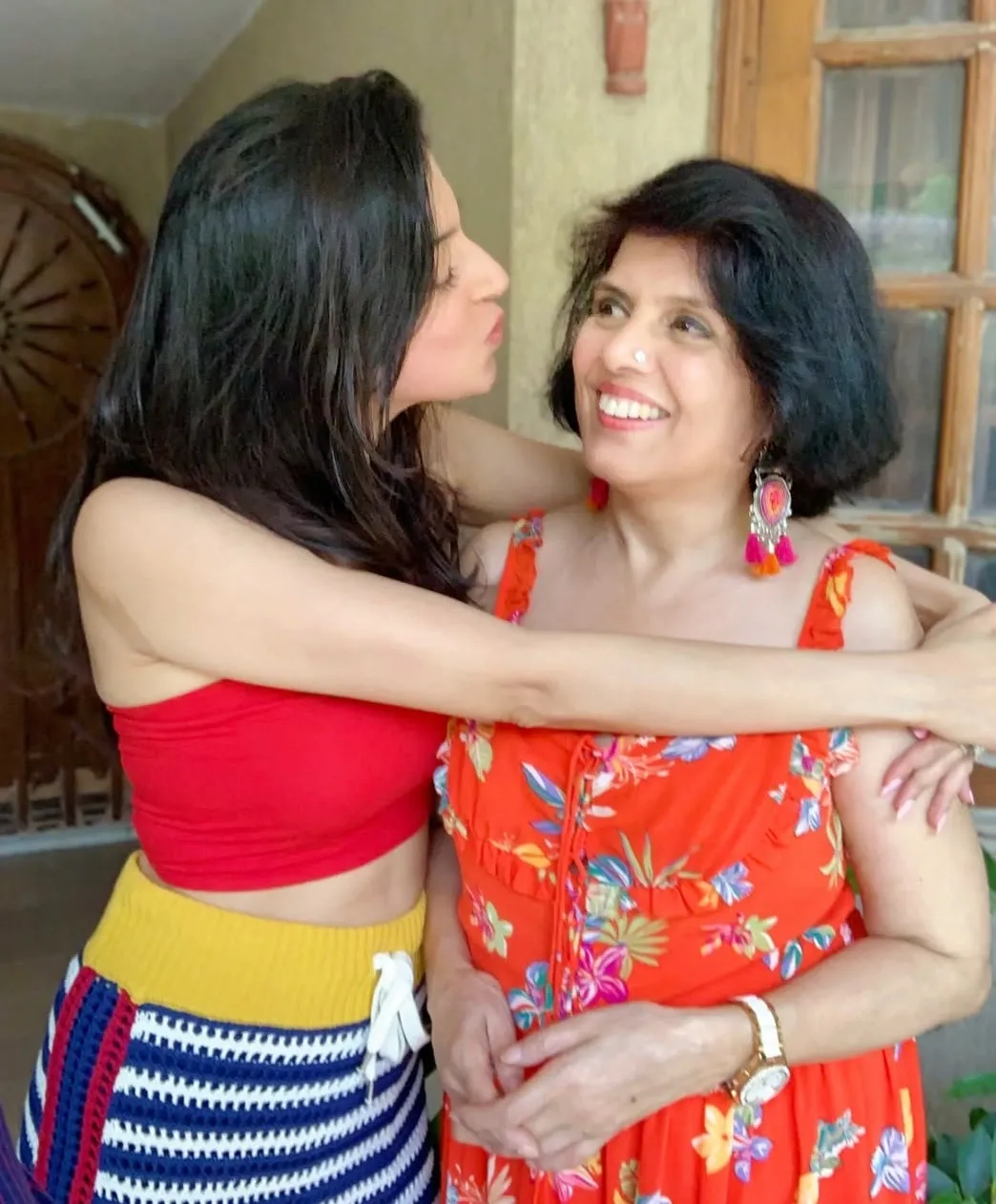 Did Divya Khossla Just Express Her Deepest Emotions for Her Late Mother on the 2nd Death Anniversary?