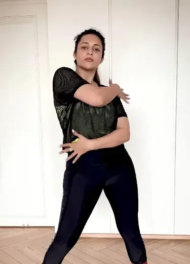 क्या दिव्यांका त्रिपाठी ने जादू की प्रैक्टिस का वीडियो साझा किया और बताया कि खुद को बदलना ही एक्टर का असली जादू है?