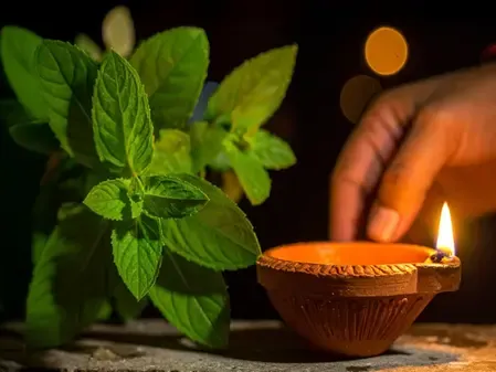 क्या गोवर्धन पूजा, अन्नकूट, बलि प्रतिपदा और गुजराती नव वर्ष का संगम होगा बुधवार को?