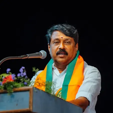 डीएमके सरकार विरोधियों को कुचल रही है : नैनार नागेंद्रन