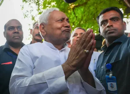 सीएम नीतीश कुमार के इस्तीफे पर फैसला दो-चार दिनों में, जदयू नेताओं का बड़ा बयान