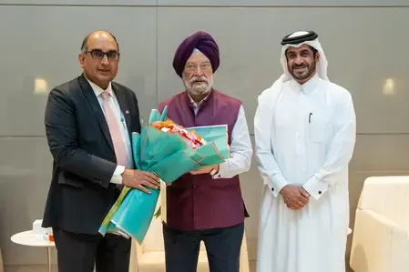 कतर यात्रा पर पहुंचे मंत्री हरदीप सिंह पुरी, एलएनजी आपूर्ति पर करेंगे महत्वपूर्ण वार्ता