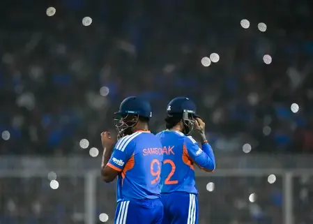 Gavaskar and Shastri Critique Laser Show at T20 World Cup