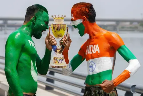 Don't make it a big issue: Kapil Dev on Ind-Pak Asia Cup clash