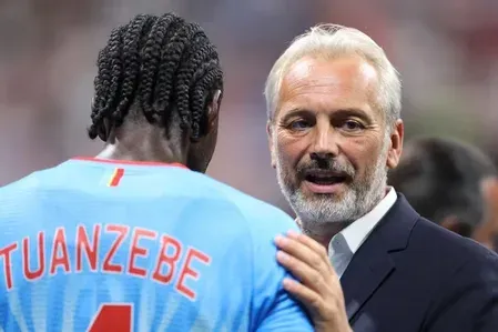 Congo coach Desabre learns of father's death mid-press conference after World Cup exit