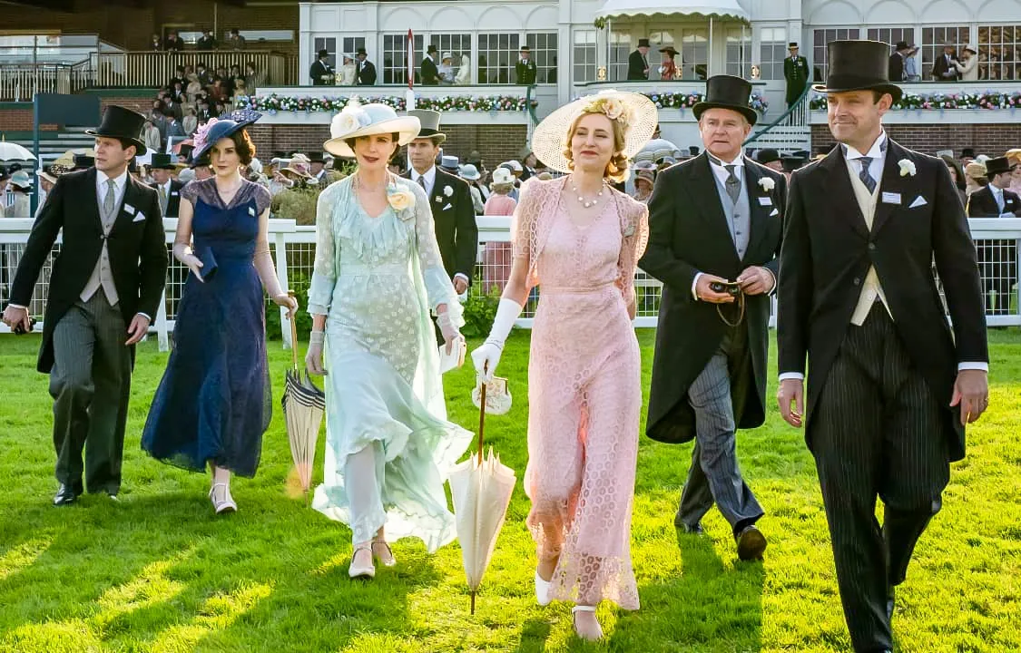 Does Simon Curtis Fall in Love with Moments of Humanity in ‘Downton Abbey: The Grand Finale’?
