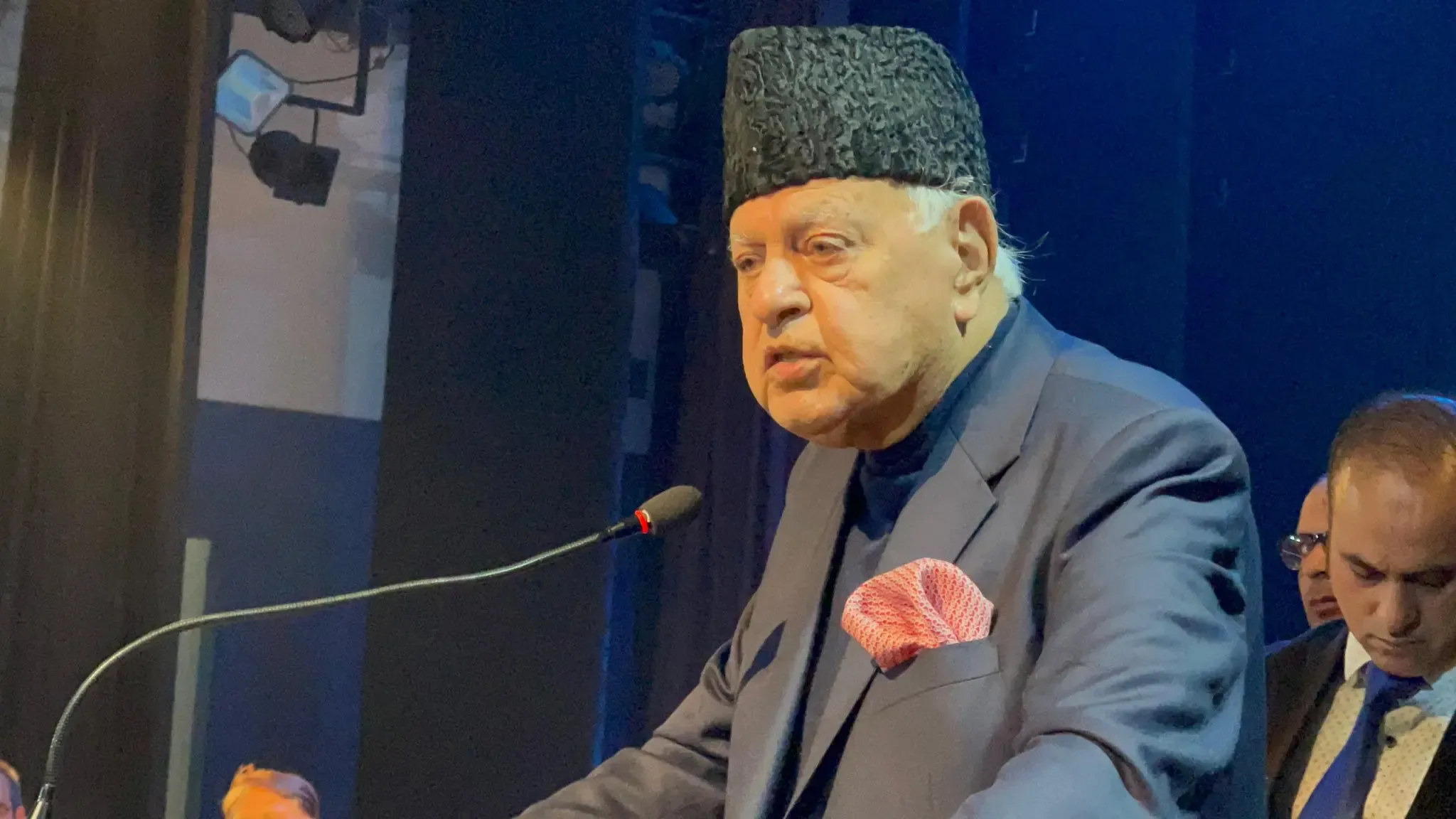 Dr Farooq Abdullah Urges PM Modi to Restore Private Hajj Quota
