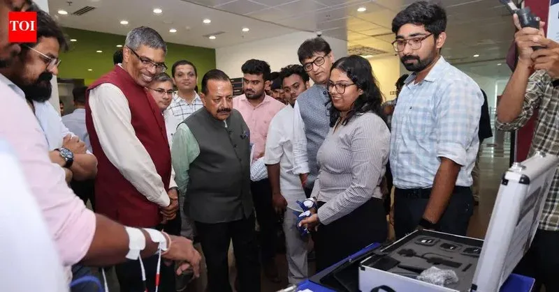 Dr. Jitendra Singh backs young researchers at Ahmedabad event