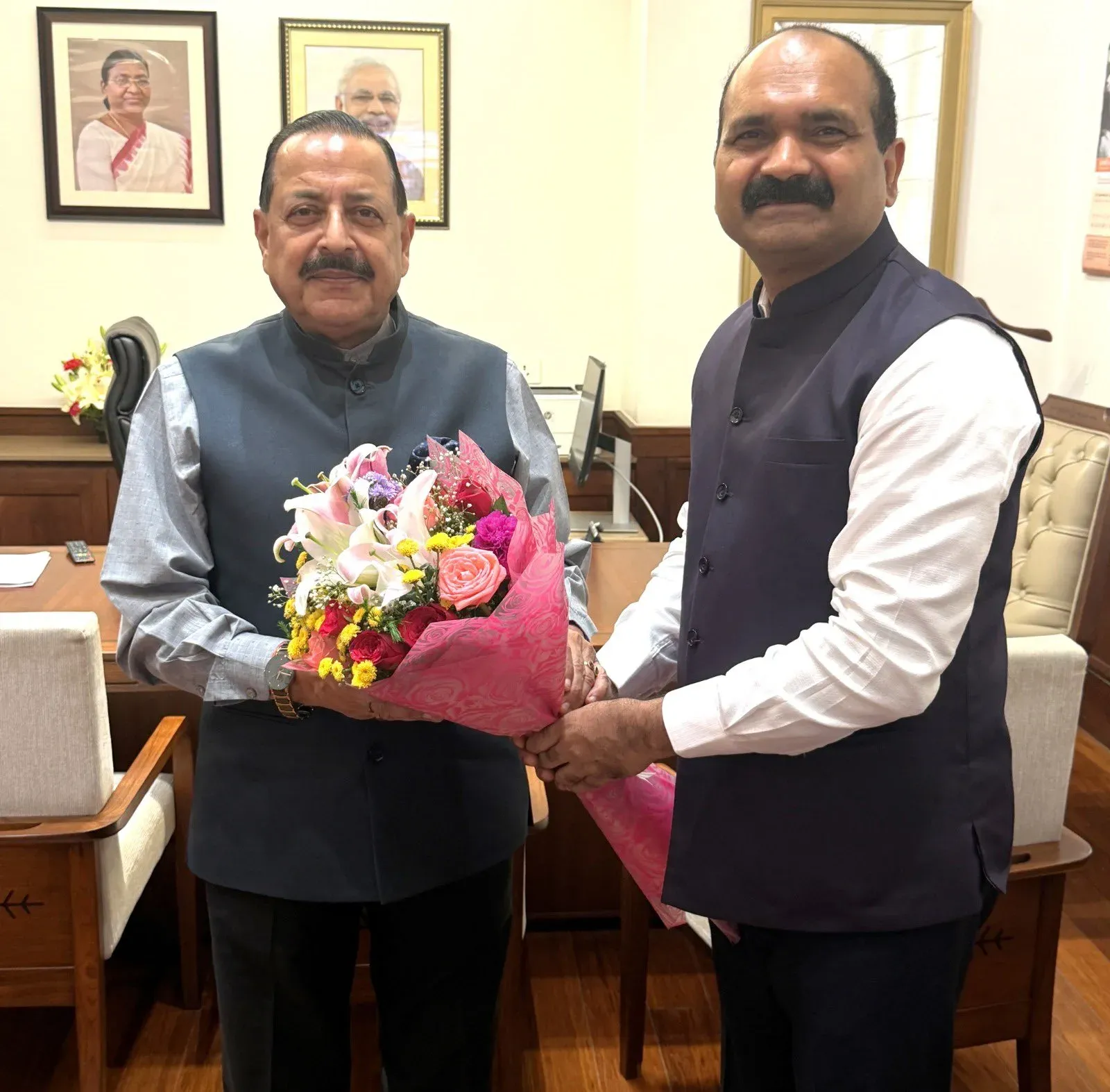 Dr. Jitendra Singh meets new LBSNAA Director B. Rajender