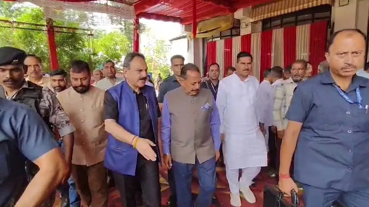 Dr. Jitendra Singh plants sapling in Udhampur under Ek Ped Maa Ke Naam