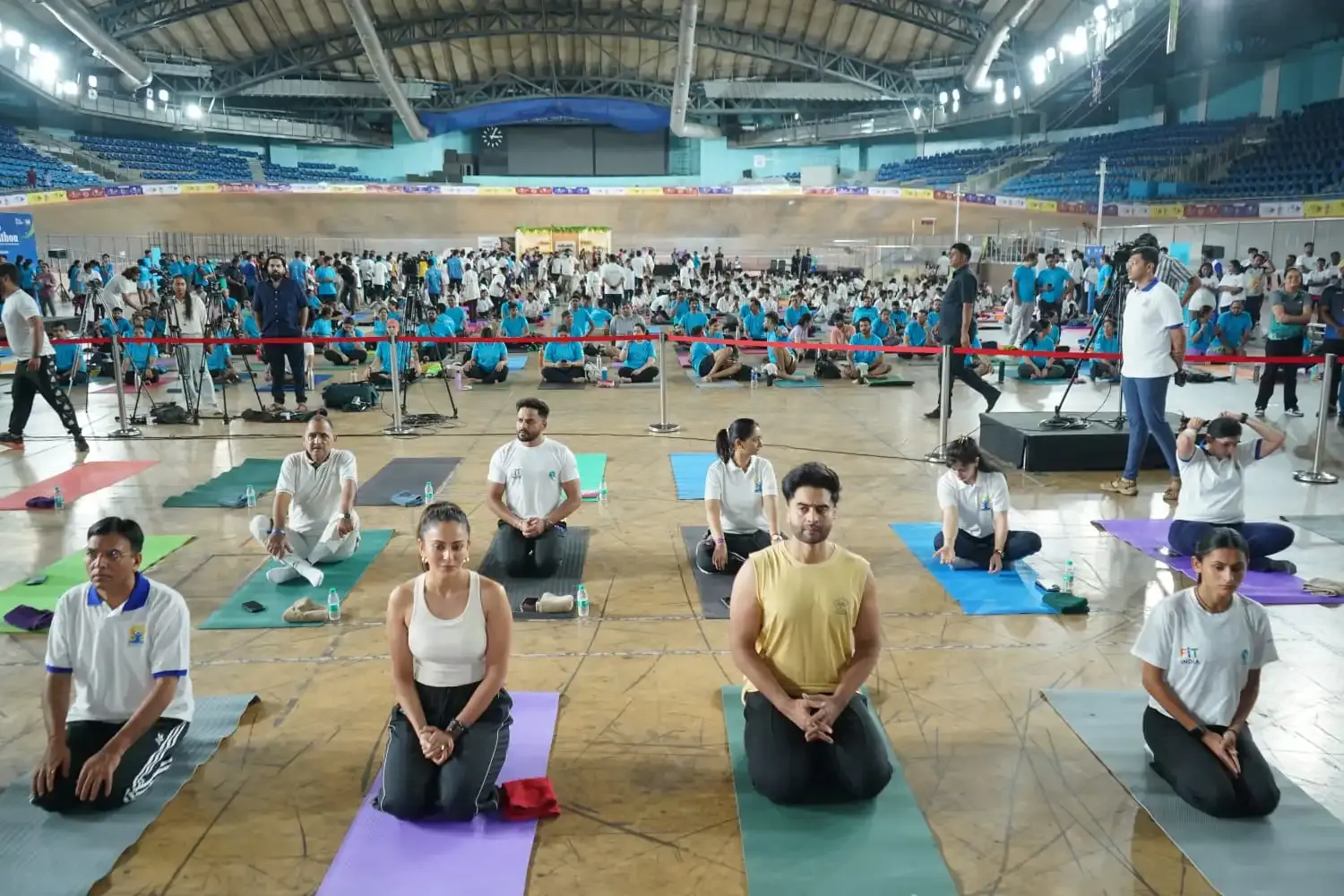 Did Dr. Mandaviya Lead a Yoga Session with 1500 Enthusiasts at Indira Gandhi Stadium in Delhi?
