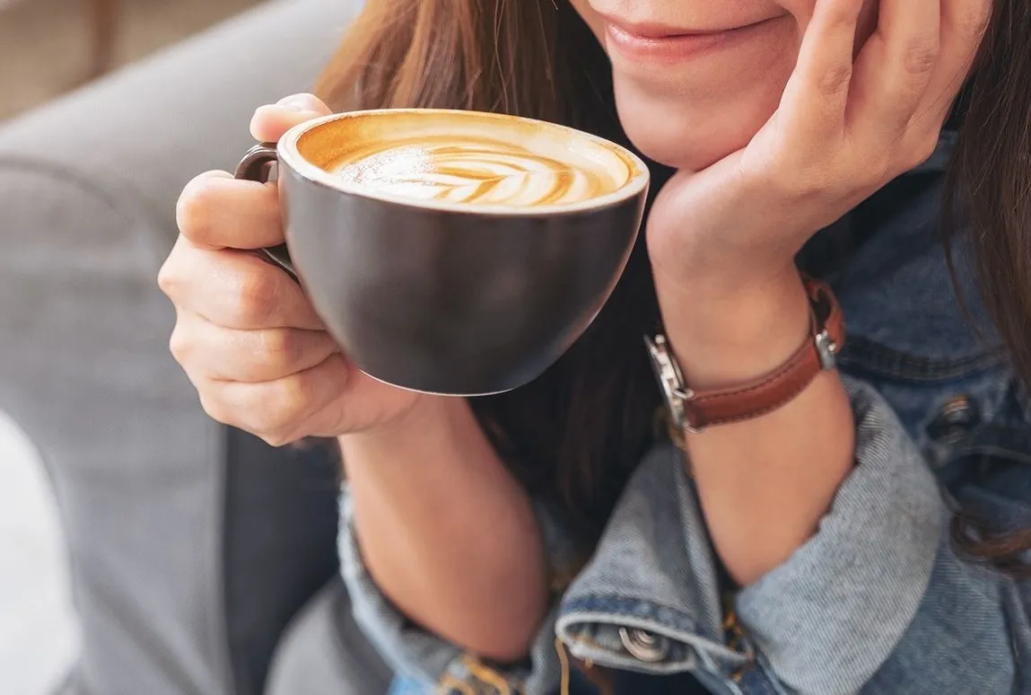 Does Drinking Coffee at Night Increase Impulsivity in Women?