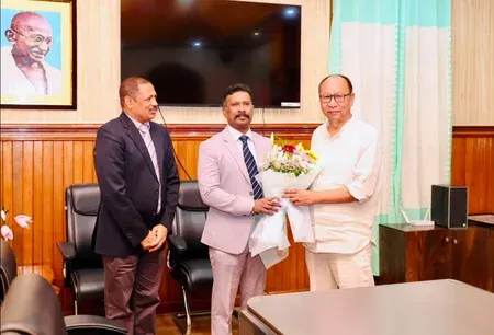 Manipur CM meets NCB chief to intensify drug crackdown along Myanmar border