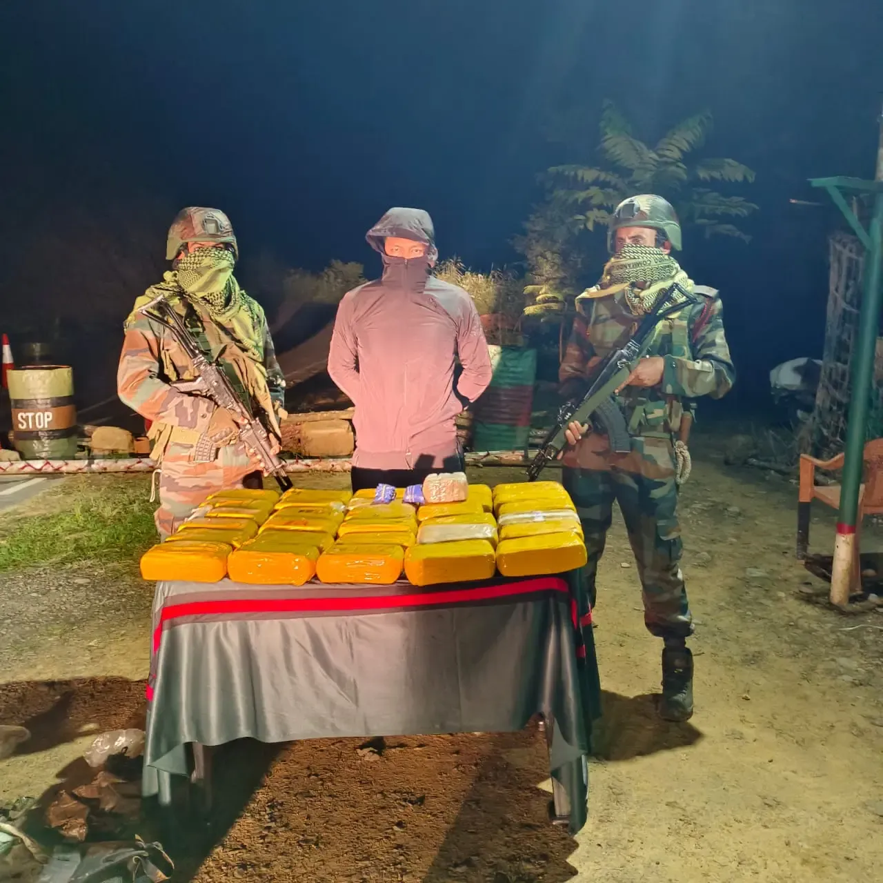 How did security forces seize drugs worth over Rs 143 crore in Mizoram and Manipur?