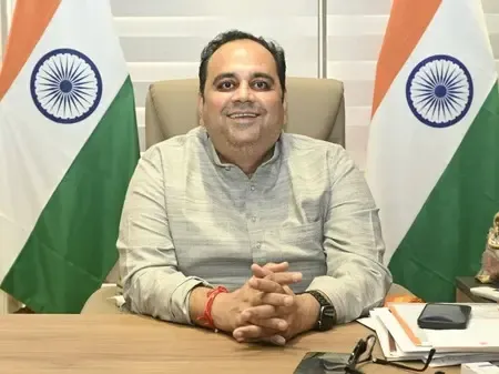 डीटीसी ने घाटे से मुनाफे की ओर बढ़ाया कदम, आय में 173 करोड़ की बढ़ोतरी: पंकज कुमार सिंह