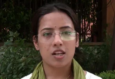 डीयू छात्रों ने सराहा मोदी का एआई ट्रेनिंग और महिला आरक्षण का संकल्प, बोले— जेन-जी समझ रहा है