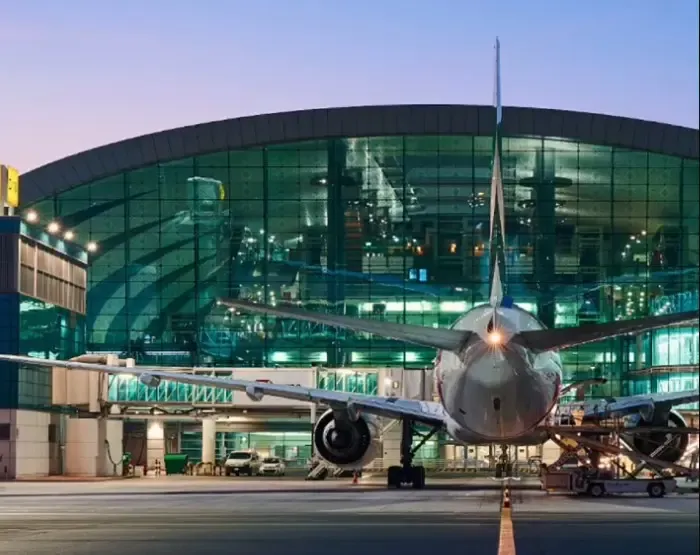 दुबई एयरपोर्ट ने हवाई सेवाएं आंशिक रूप से दोबारा शुरू कीं