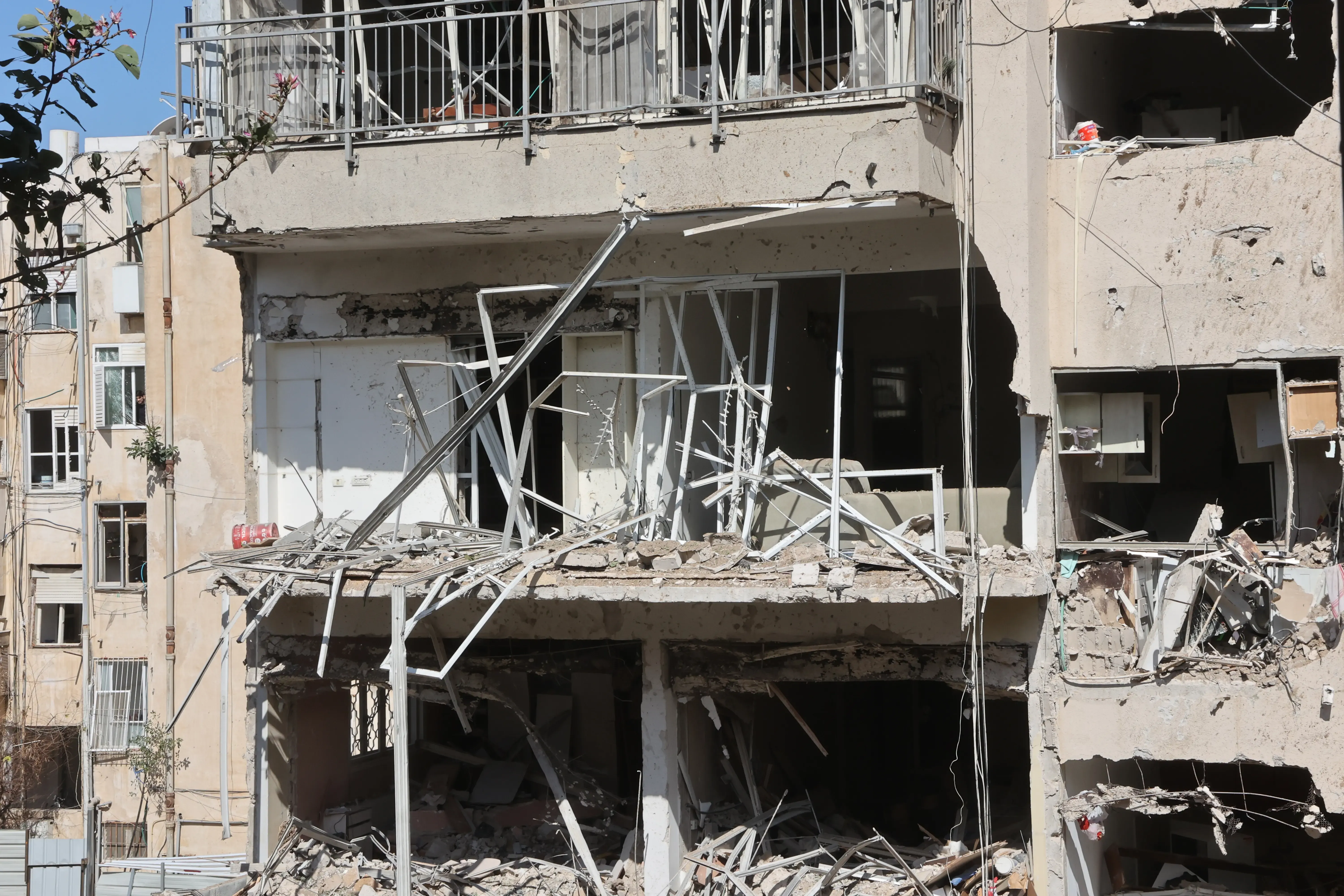 कौन से देश हैं संघर्ष के घेरे में? जानें इनके प्रभाव और सप्लाई पर असर