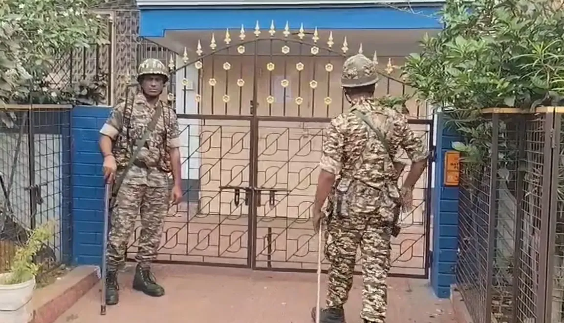 दुर्गापुर: ईडी की पुलिस अधिकारी मनोरंजन मंडल के घर दूसरी बार छापेमारी