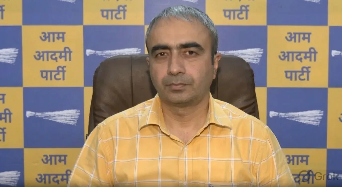 ई20 पेट्रोल पर PM मोदी की चुप्पी दुर्भाग्यपूर्ण: AAP नेता अनुराग ढांडा का केंद्र पर हमला