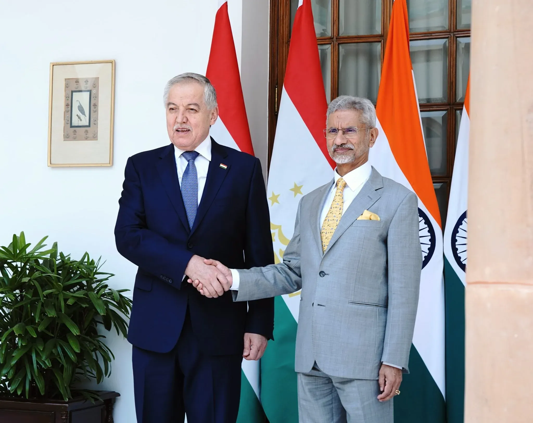 What Did EAM Jaishankar Discuss with Counterparts from Tajikistan and Kazakhstan?