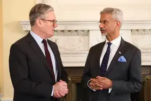 EAM Jaishankar Engages in Bilateral Talks with UK PM Keir Starmer in London
