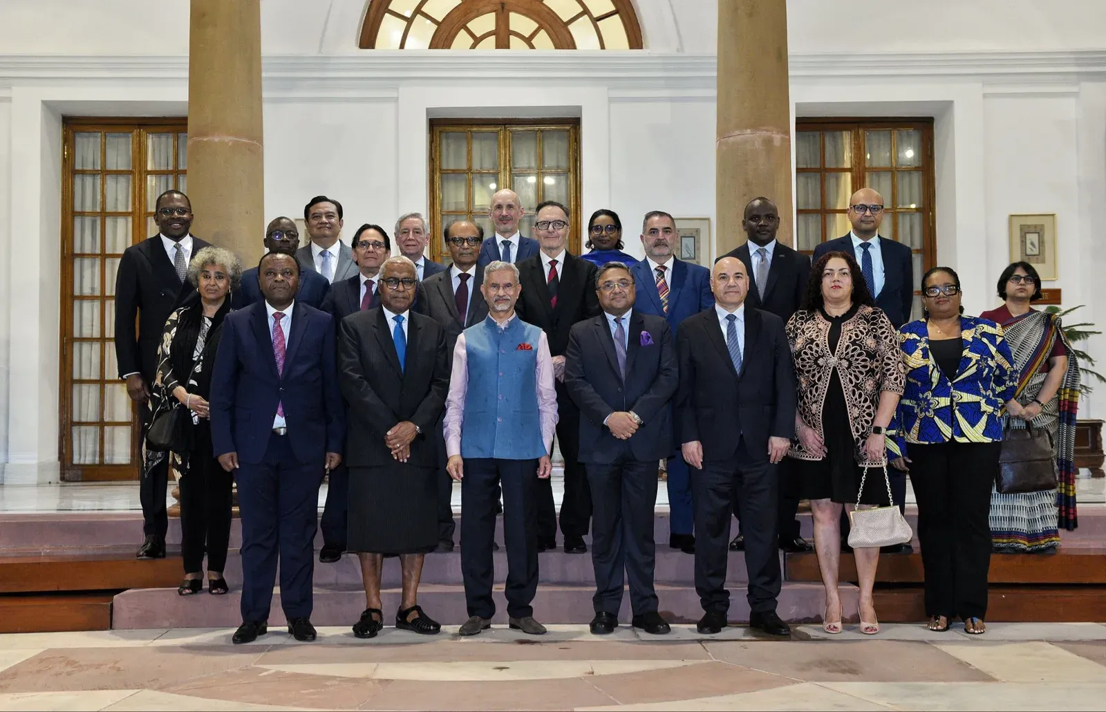 Jaishankar meets UN Permanent Representatives from 17 nations on India study tour