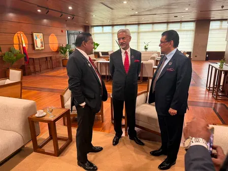 Jaishankar meets Sri Lanka, Bangladesh FMs and EU's Kallas at ASEAN Forum in Manila