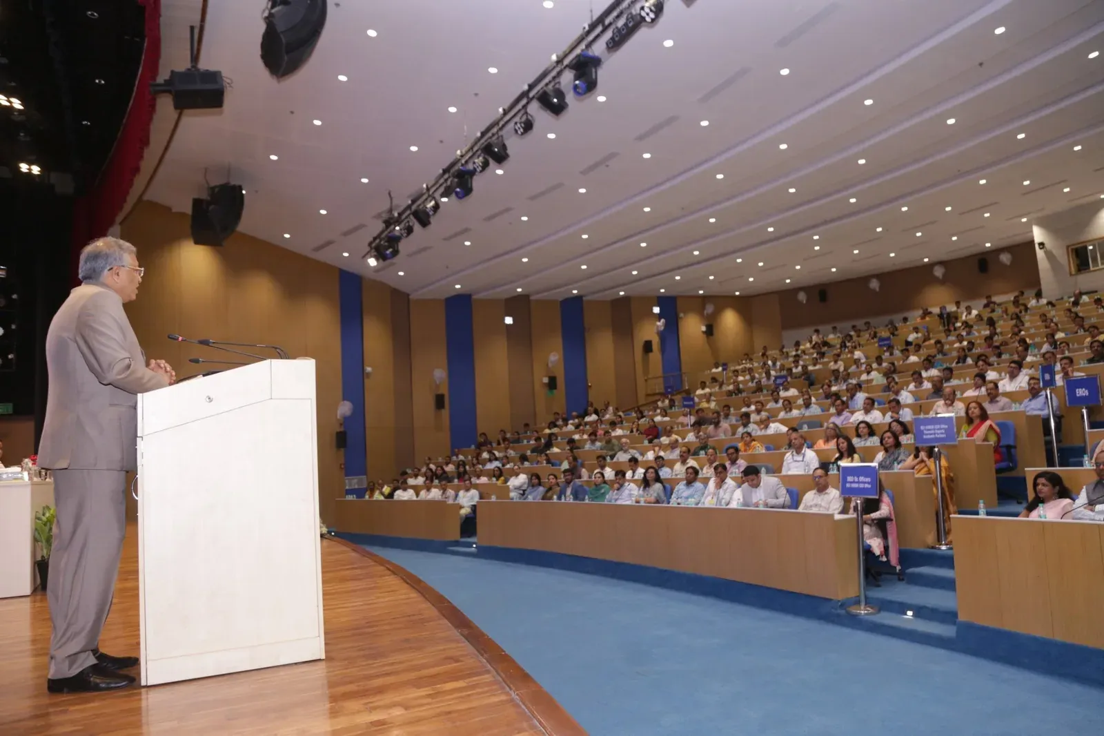 ECI opens global meet on poll misinformation, AI deepfakes in New Delhi