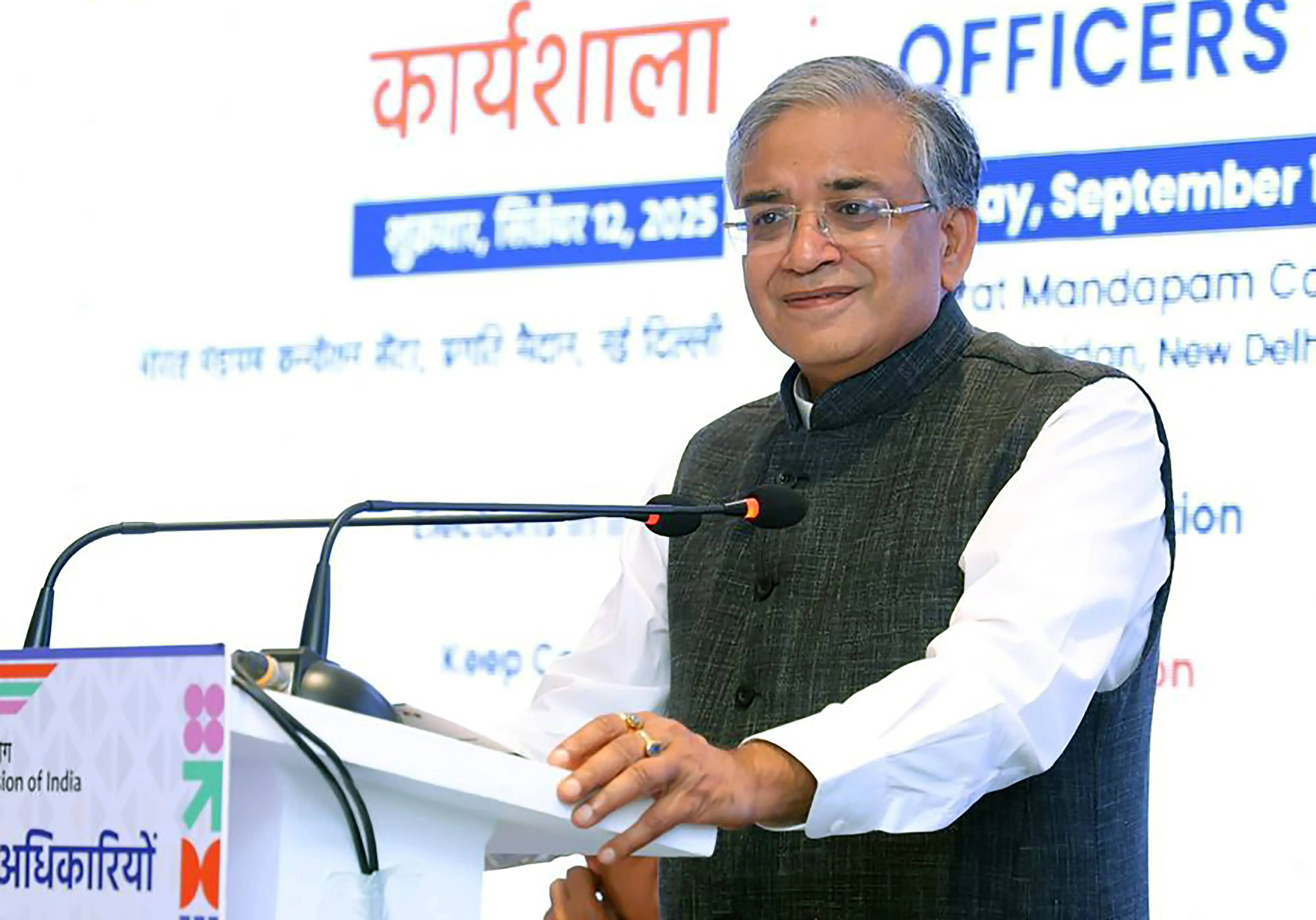 क्या ईसीआई ने बिहार चुनाव के लिए केंद्रीय पर्यवेक्षकों को निर्देश दिए?