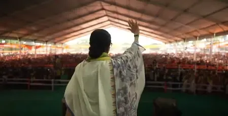 Mamata Banerjee Accuses ECI of Deliberate Slowdown Tactics to Undermine TMC