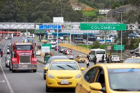 Ecuador scraps 100% tariff on Colombian goods from June 1