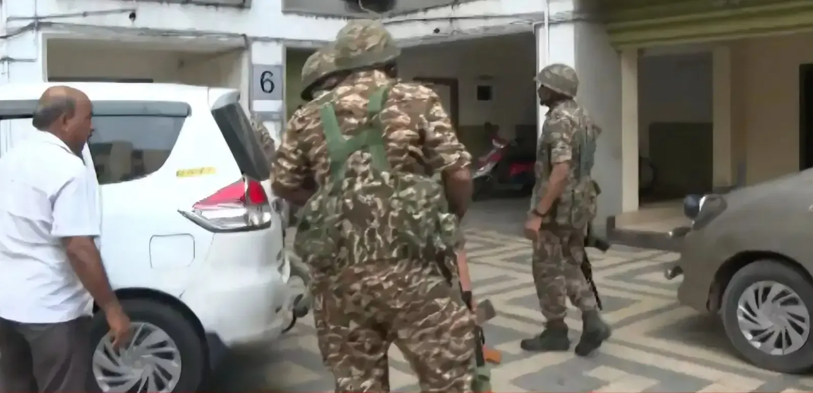ED raids 4 Bengal locations in ₹280 crore Kohinoor Power bank fraud