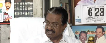 एआईएडीएमके में फूट: पलानीस्वामी को सीनियर नेताओं की वापसी से अपनी कुर्सी जाने का डर — डीएमके
