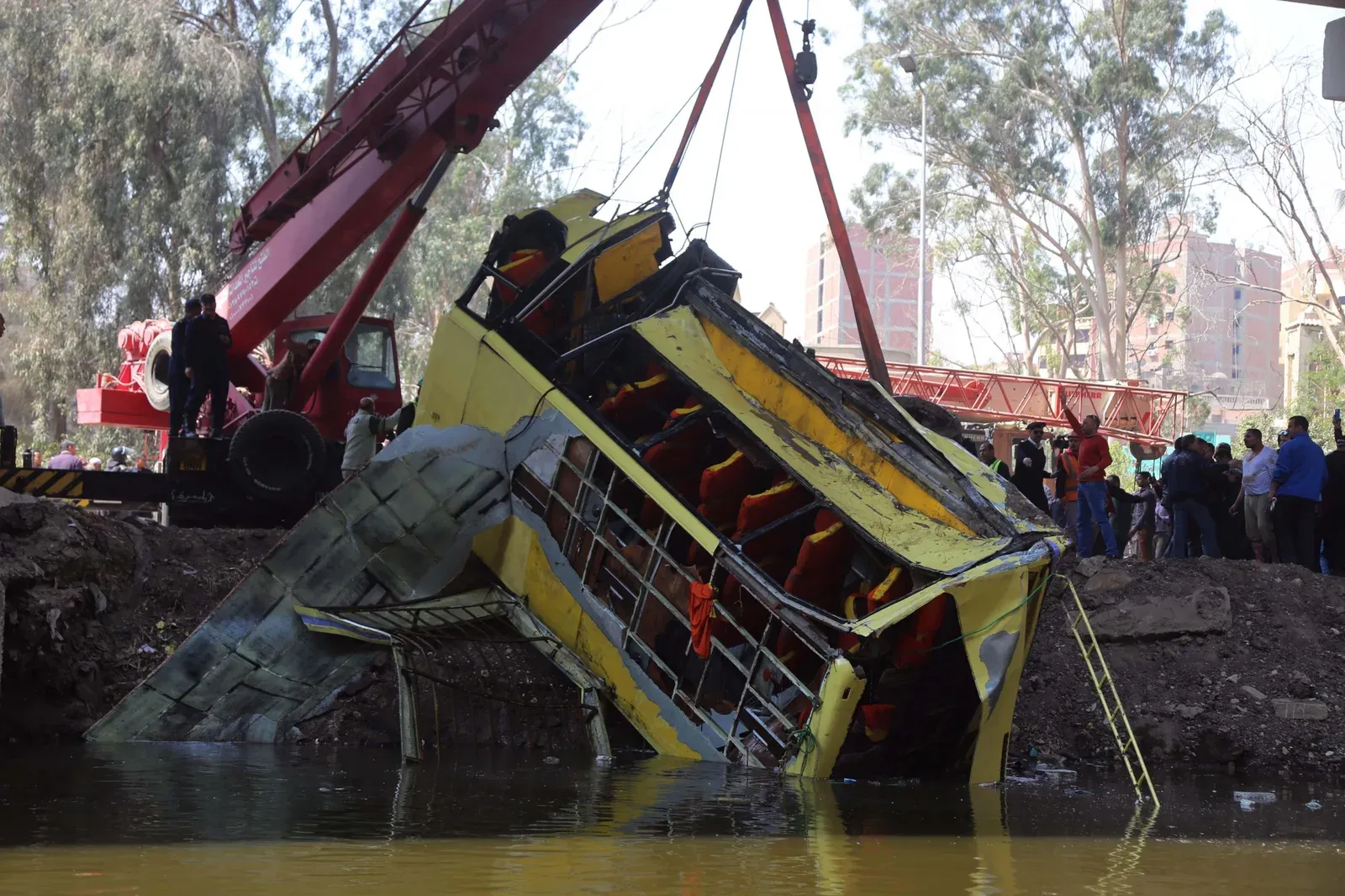 Egypt bus crash kills 16, injures 28 on Dahab-Nuweiba road in South Sinai