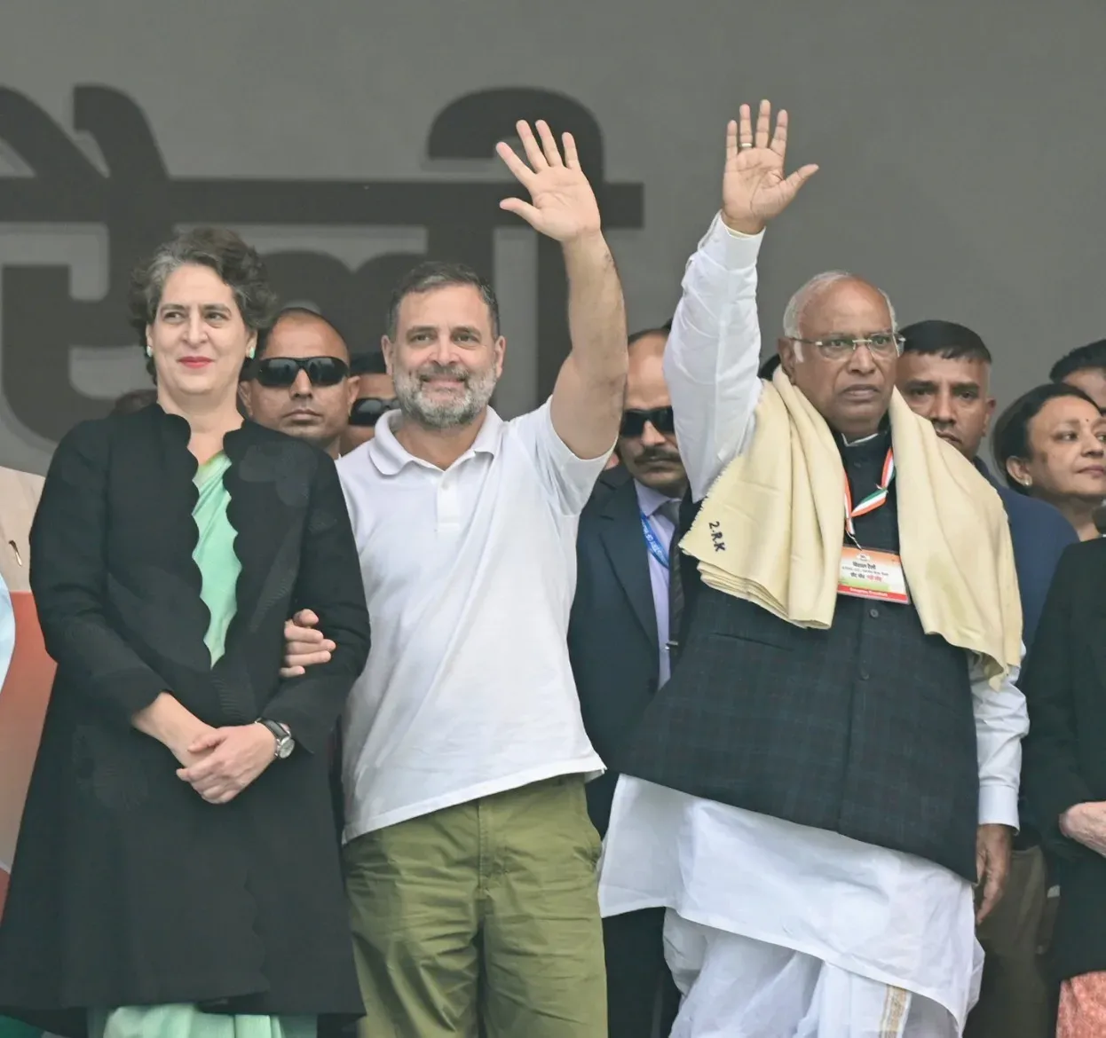 ईद-उल-अजहा 2026: खड़गे, राहुल और प्रियंका गांधी ने दी बधाई, एकता-भाईचारे का संदेश
