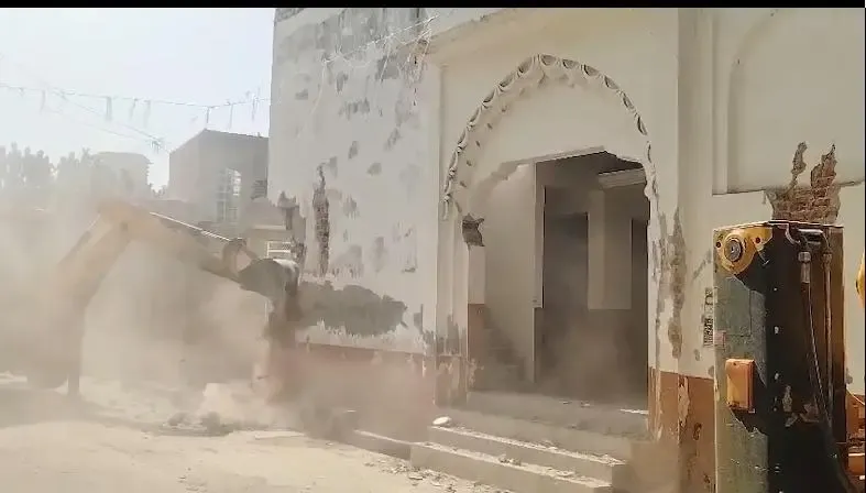 Demolition of Eidgah and Imambara in Sambhal: A Government Crackdown on Encroachment