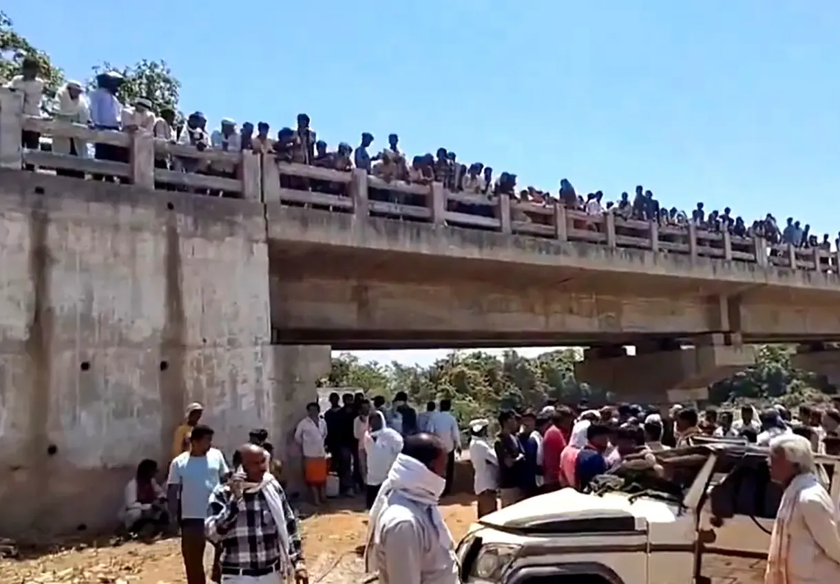 Tragedy Strikes: Eight Family Members Die in Bhopal Bridge Accident