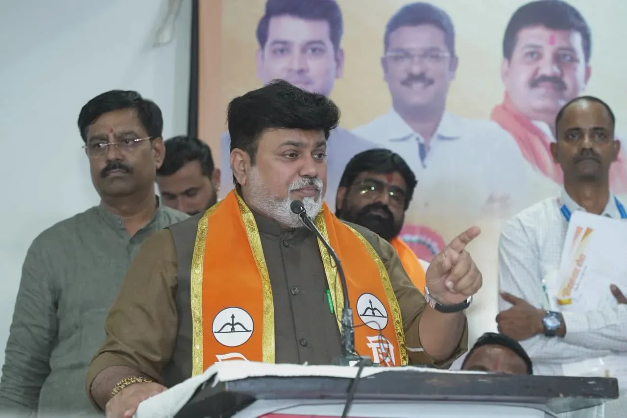 फडणवीस-शिंदे के बीच कोई तीसरा नहीं: उदय सामंत का उद्धव ठाकरे पर पलटवार