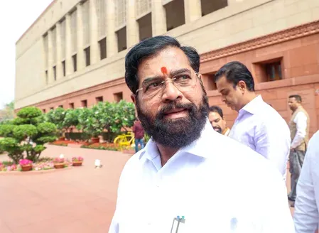 एकनाथ शिंदे का विपक्ष पर पलटवार: PM मोदी की ऊर्जा बचत अपील पर उठाने वाले सवाल जनता देती है जवाब