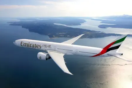 Emirates Airlines Resumes Flights After Dubai Airport Suspension