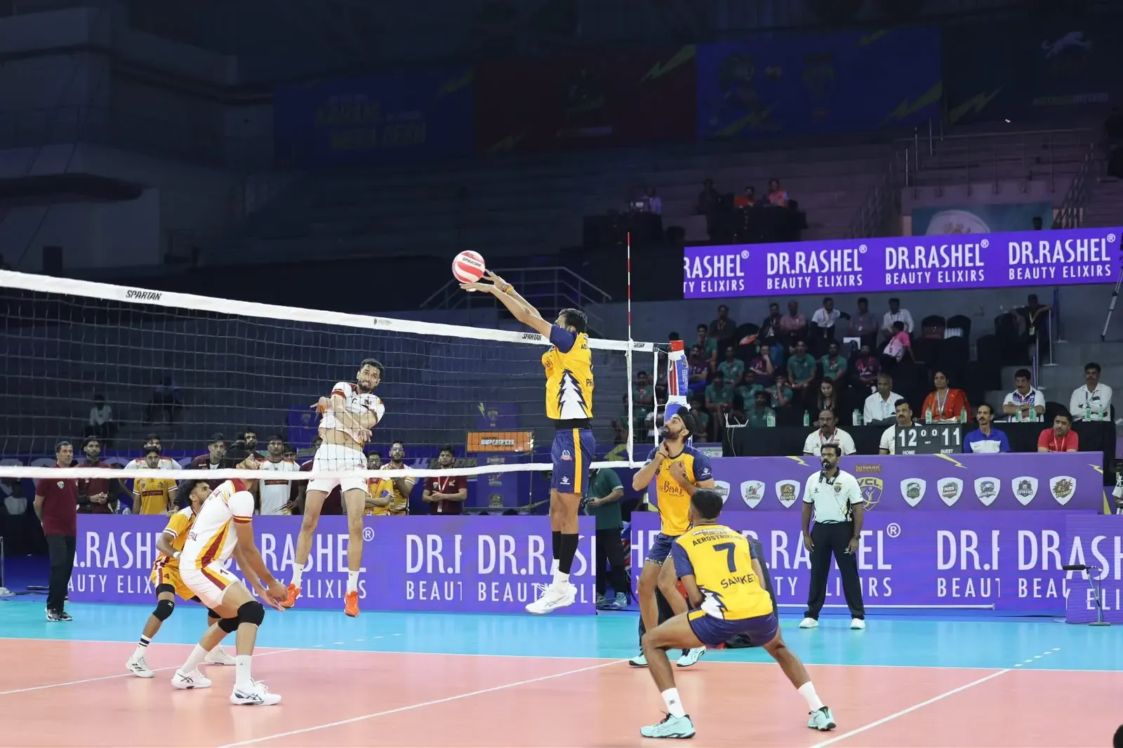 Volleyball Champions League: Emperia Marathas, Tamil Titans win openers in Noida