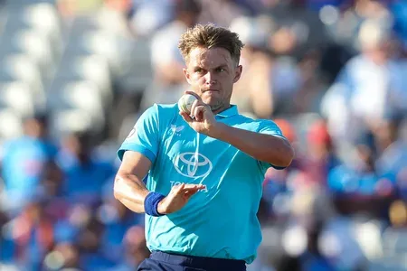 Stuart Broad urges England to play extra seamer ahead of ODI World Cup