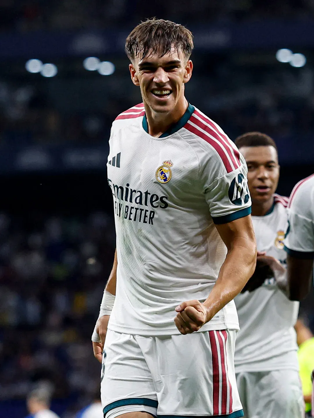 Carlos Espi's last-minute goal seals Real Madrid 2-1 win in Mourinho's return