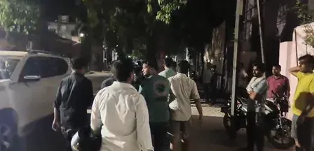 एटा में सांड की टक्कर से कार चालक की मौत, पिलुआ थाना क्षेत्र में हुआ हादसा