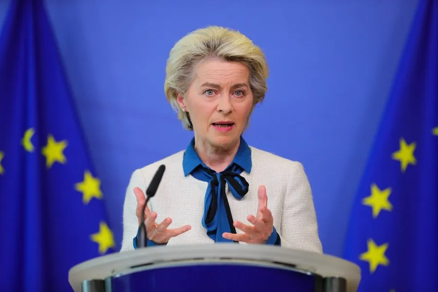 How Did EU Chief Ursula von der Leyen Survive the No-Confidence Votes?